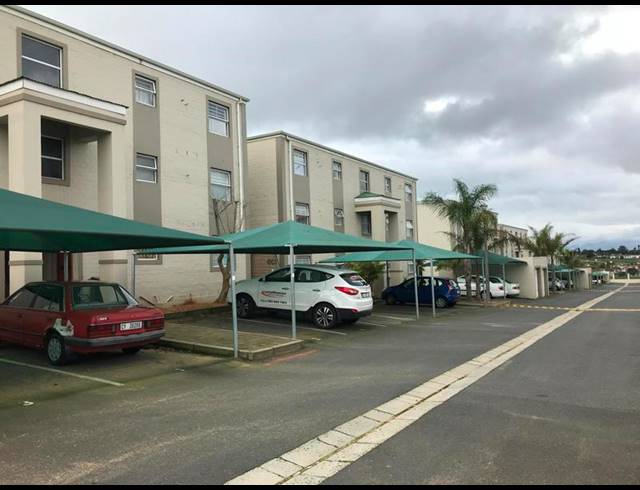 2 BEDROOM PROPERTY TO RENT IN VREDEKLOOF EAST